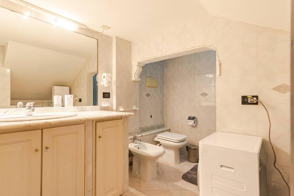 Sakura Suite Genoa Exterior photo